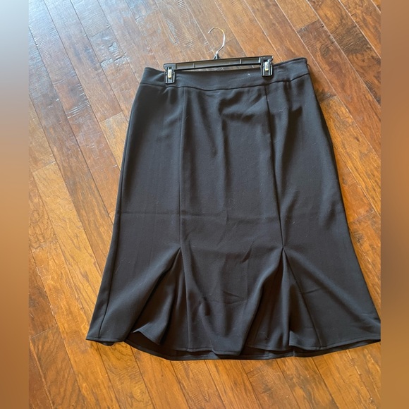 Women’s Black Midi Skirt 16 with ruffle - Picture 1 of 4